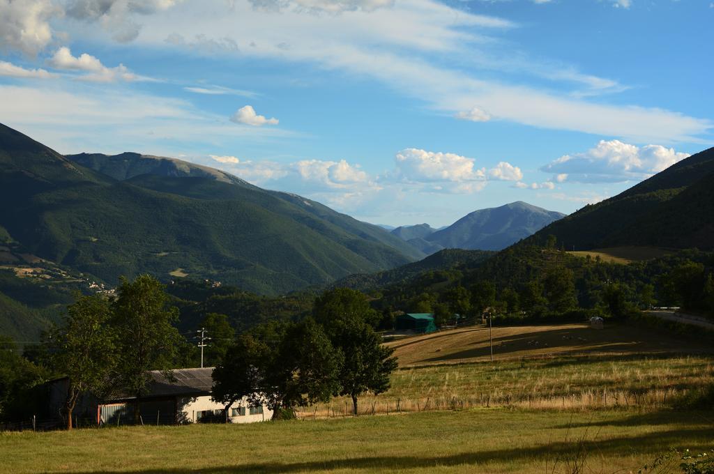 Agriturismo Campagna In Compagnia Vallo di Nera Eksteriør billede